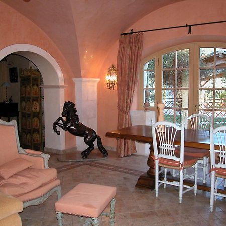 Bed and Breakfast Le Mazet De La Dame Barbentane Exterior foto
