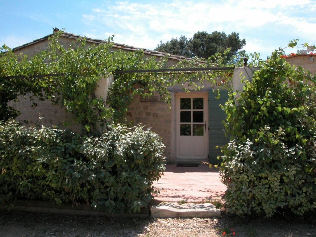 Bed and Breakfast Le Mazet De La Dame Barbentane Zimmer foto